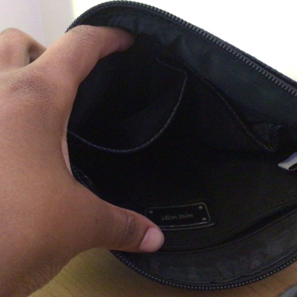 Purse - Picture 3 of 3